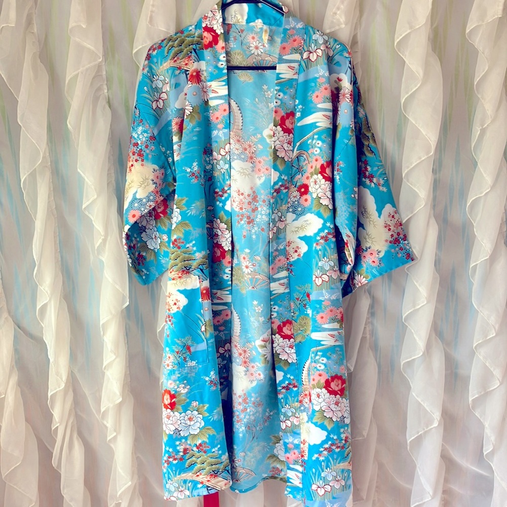Vintage EXCELLENT QUALITY Brand Made In Japan Kimono Robe